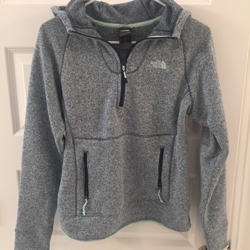 North Face Gray/green pullover sweater fleece